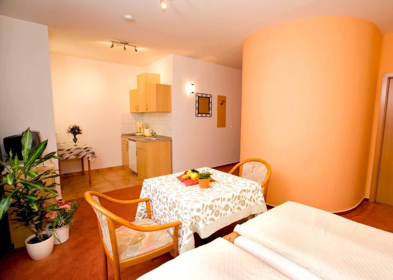 Appartment Haus Sandra Waren  Eksteriør billede
